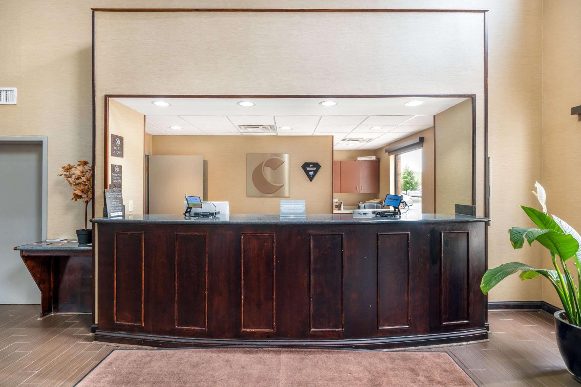 Comfort Suites Louisville Airport Exteriér fotografie